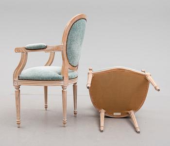 KARMSTOLAR, 4 st, gustaviansk stil, 1900-talets andra hälft.