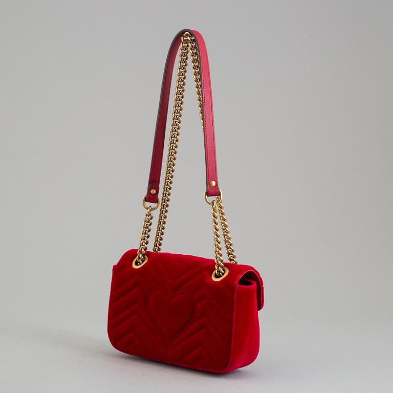 GUCCI, "Marmont Mini Velvet" väska.