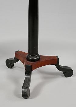 HÖRNBORD, ett par, omkring år 1900.