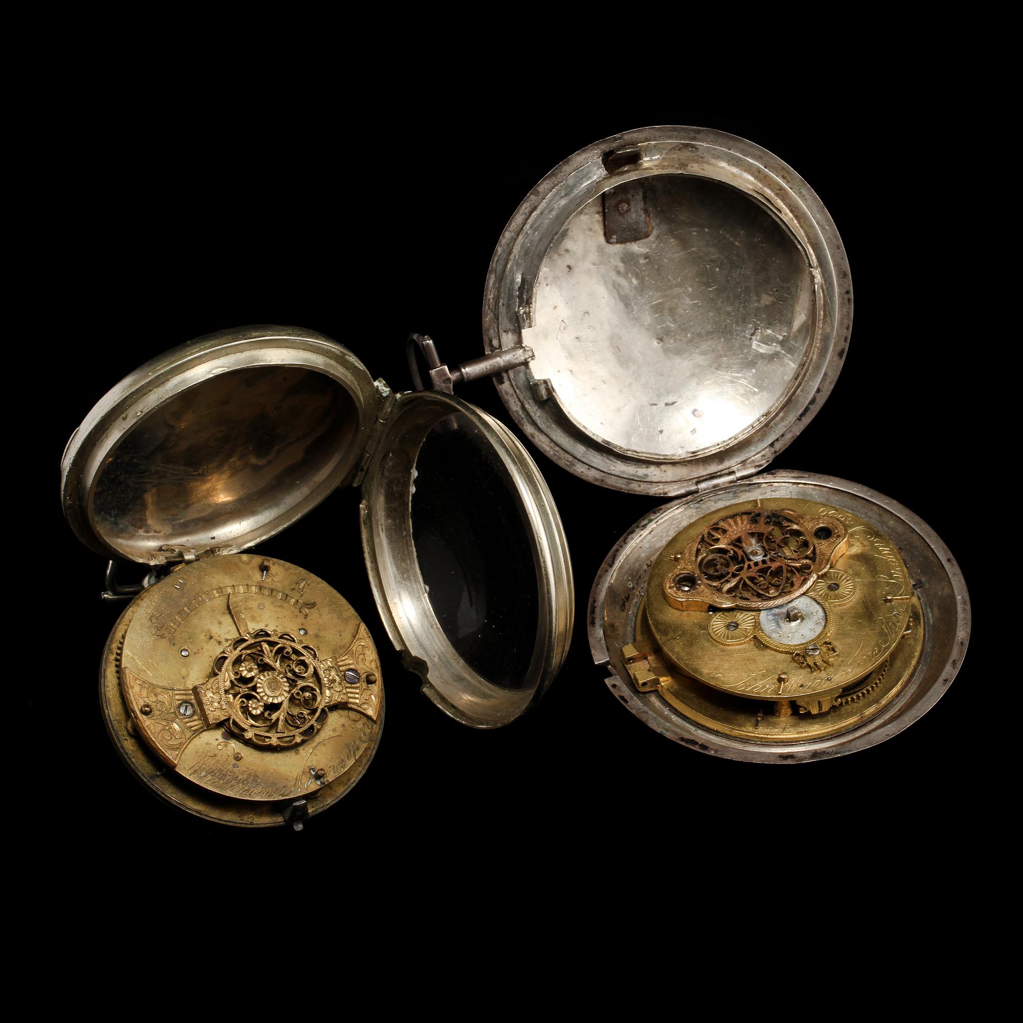 SPINDELUR, 2 st, Wallerius, Norrköping samt  Ward, London, 1800-talets andra hälft. Total vikt 260 g.