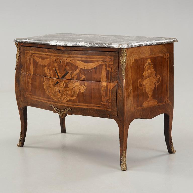 A Louis XV 18th century commode in the manner of Jacques Bircklé, master in Paris 1764.