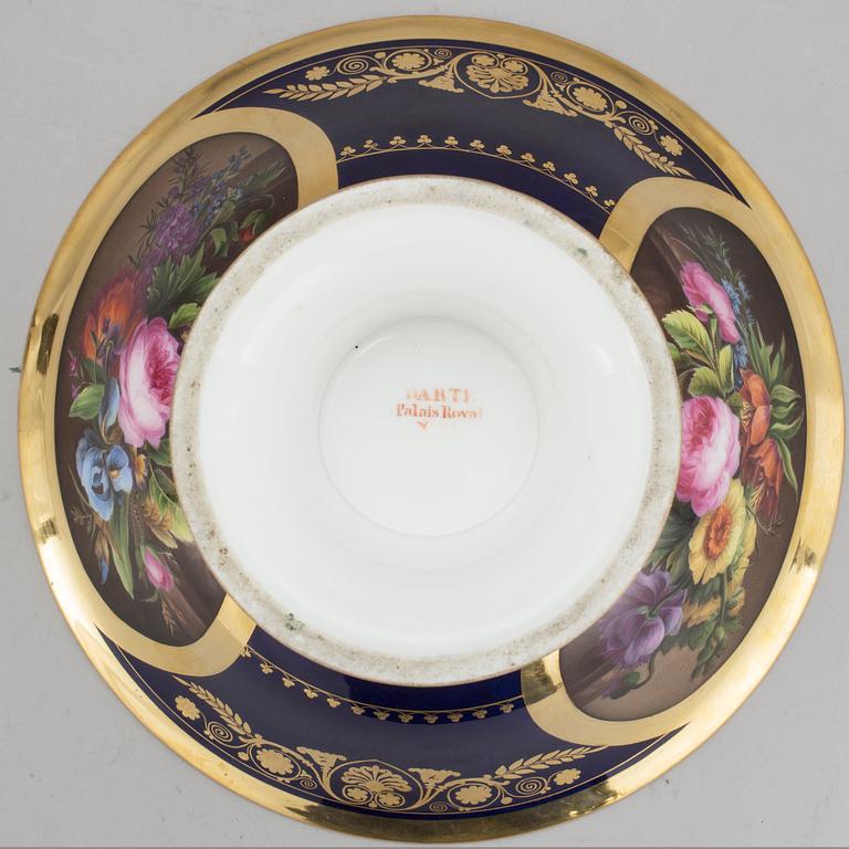 SKÅL på FOT, porslin. Darte Palais Royal No 21, Frankrike, 1800-tal.
