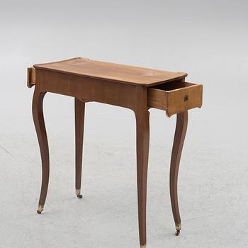 Bord, tillskrivet Jöns Efverberg (mästare i Stockholm 1768-77), Rokoko.