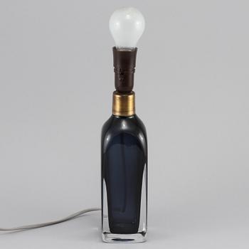 BORDSLAMPA, glas, Carl Fagerlund, Orrefors, 1900-talets andra hälft.