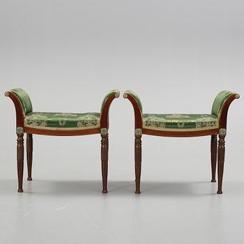 BANKETTER, ett par, empirestil. Omkring 1900.