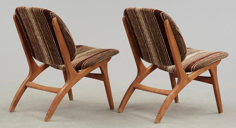 FÅTÖLJER, ett par, 1950/60-tal.