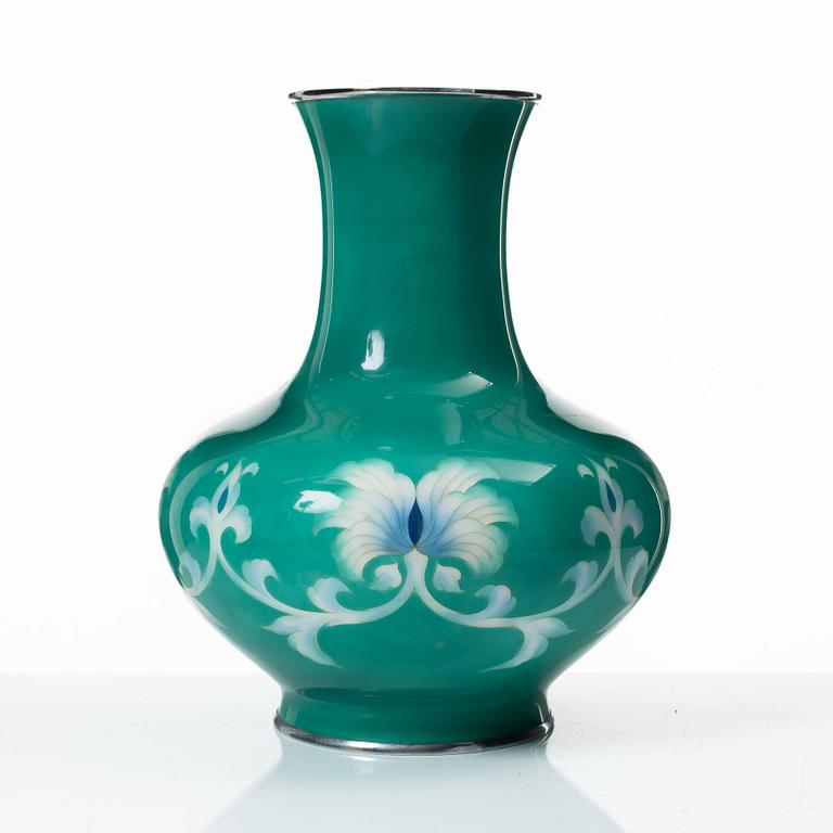 Yuiko Tamura, vas, flytande cloisonné, Japan 1900-tal.