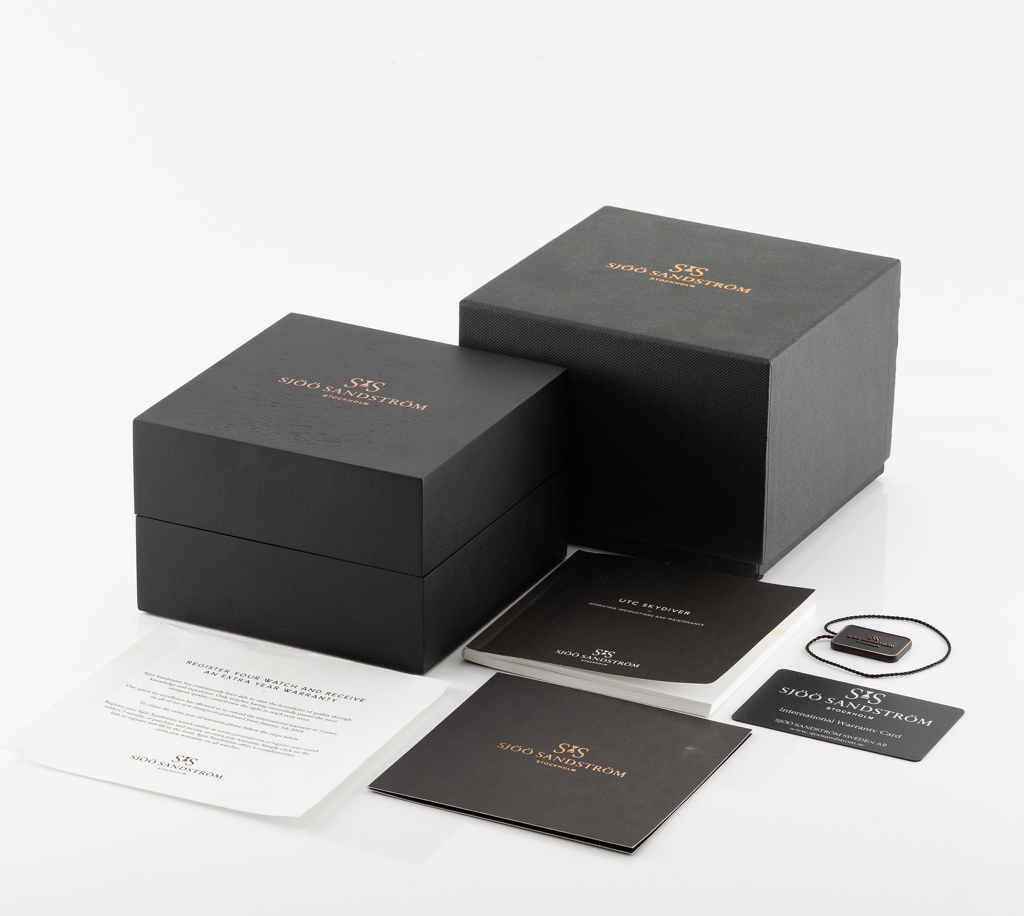 Sjöö Sandström, UTC Skydiver Black Night, wristwatch, 44.2 mm.