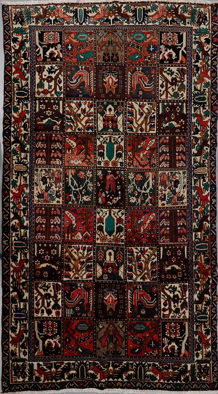 MATTA, Bachtiari, sent 1900-tal, ca 275x165 cm.
