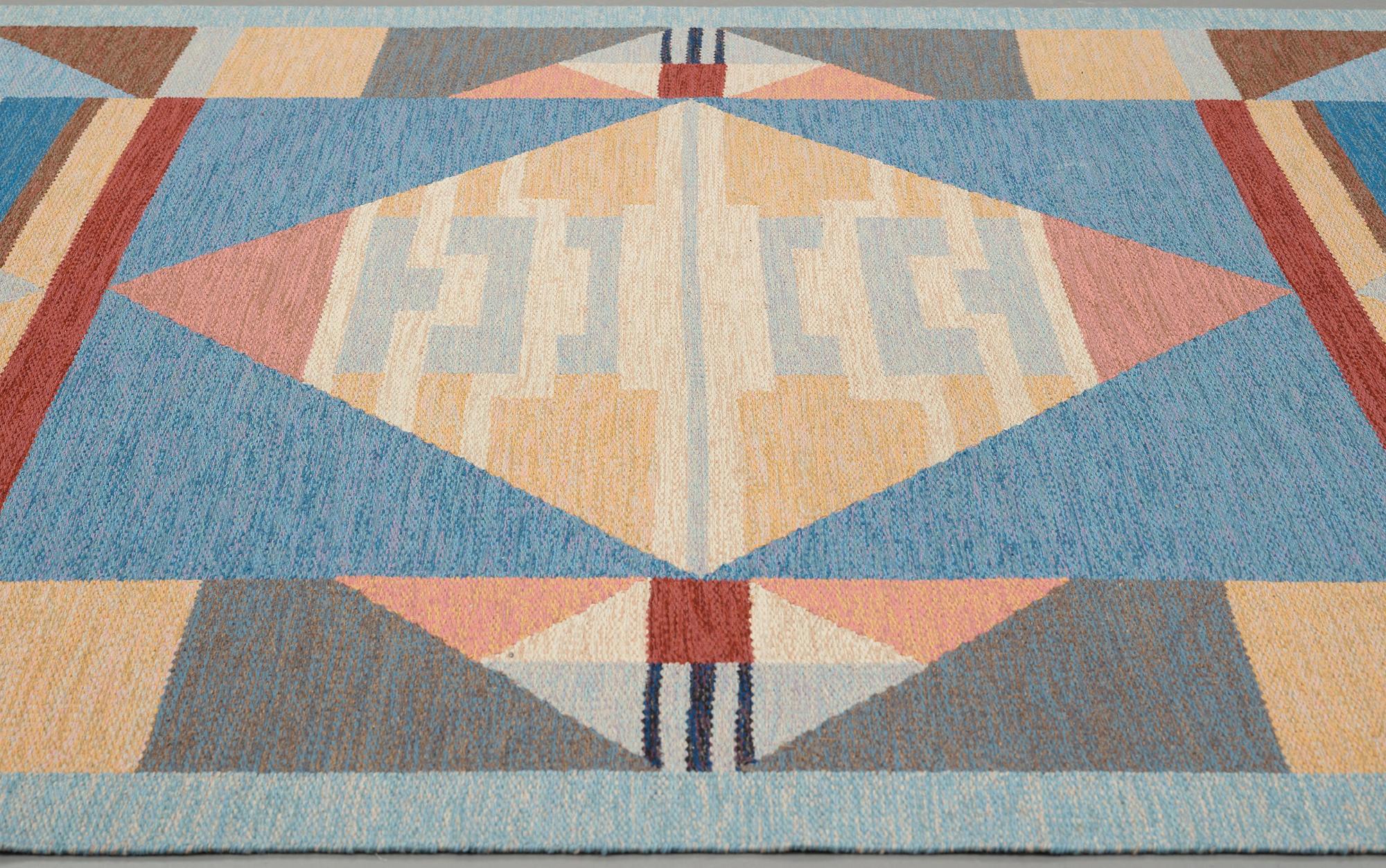 Agda Österberg, MATTA, "Vattenlek" rölakan, ca 302 x 202,5 cm, signerad AÖ.