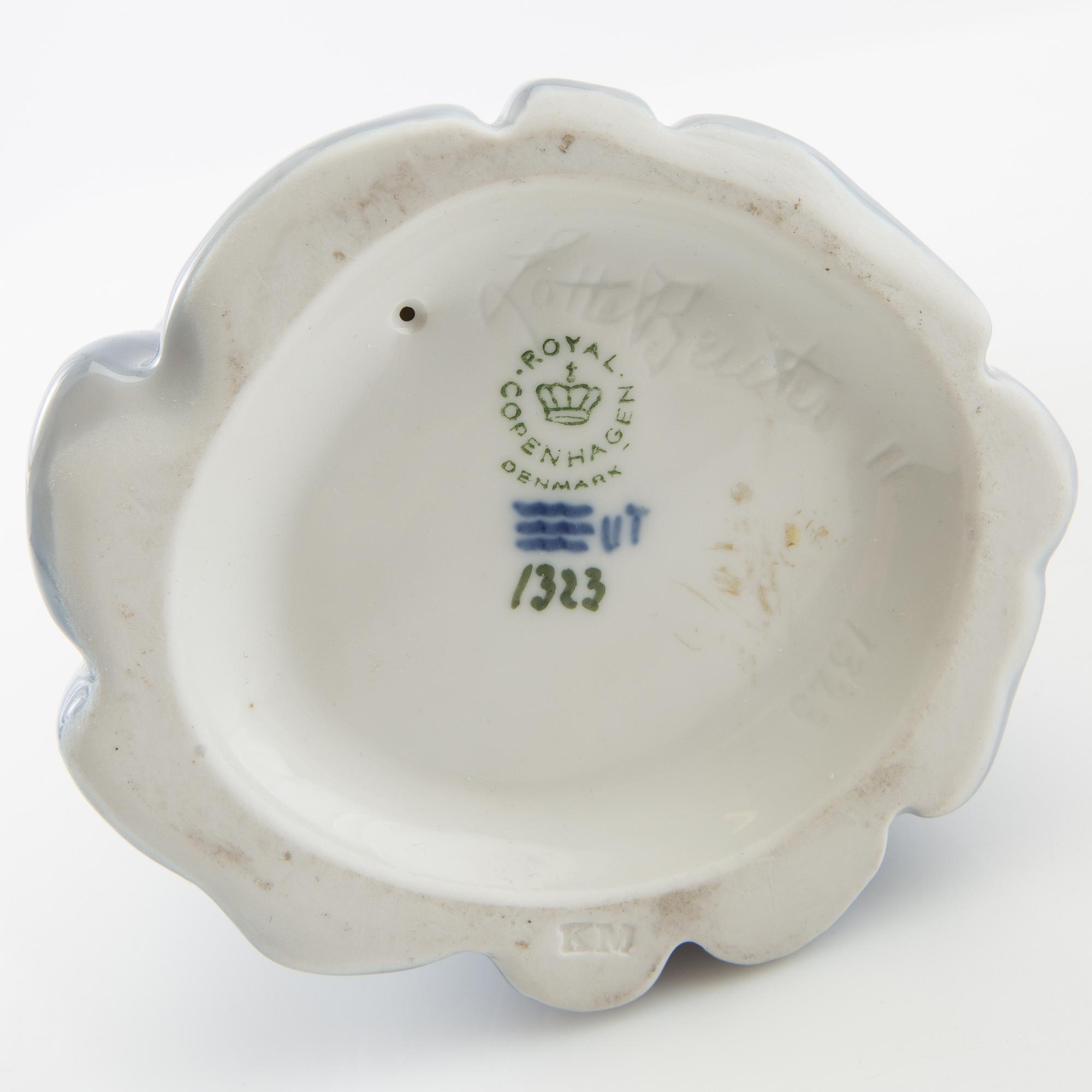 Figurines 4 pcs Bing & Grøndahl and Royal Copenhagen porcelain from the second half of the 20th century.