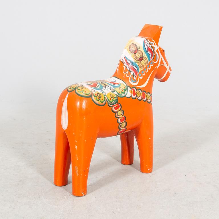 A mid 1900s painted Dala-horse.