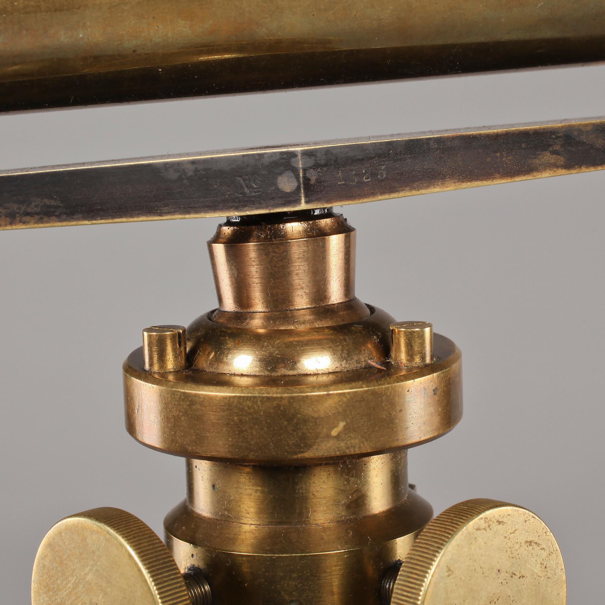 MÄTINSTRUMENT, F J Berg, Stockholm, omkring sekelskiftet 1900.