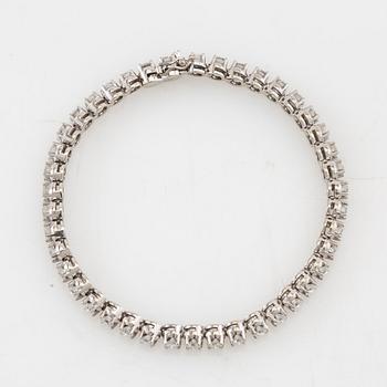 Tennisarmband av 18K vitguld med runda briljantslipade diamanter 3,50 ct totalt, R.Jacot Zermatt Schweiz.