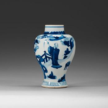 407. A blue and white vase, Qing dynasty Kangxi (1662-1722).