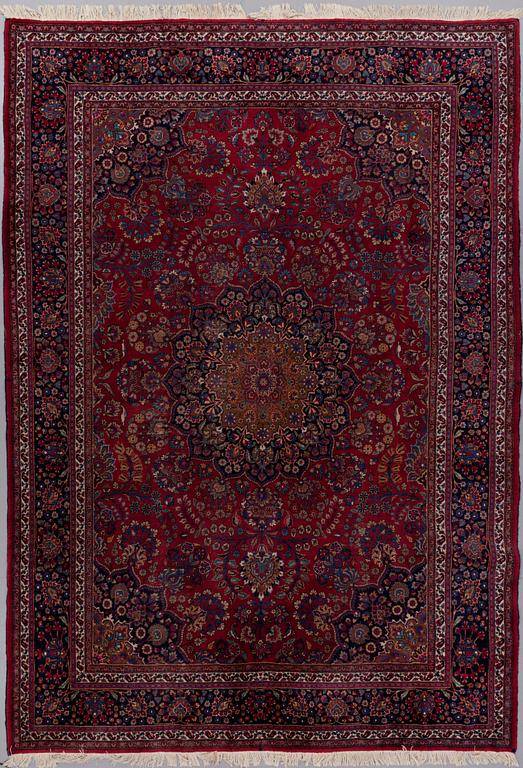 MATTA, semiantik, Meshed, ca 391 X 274cm.