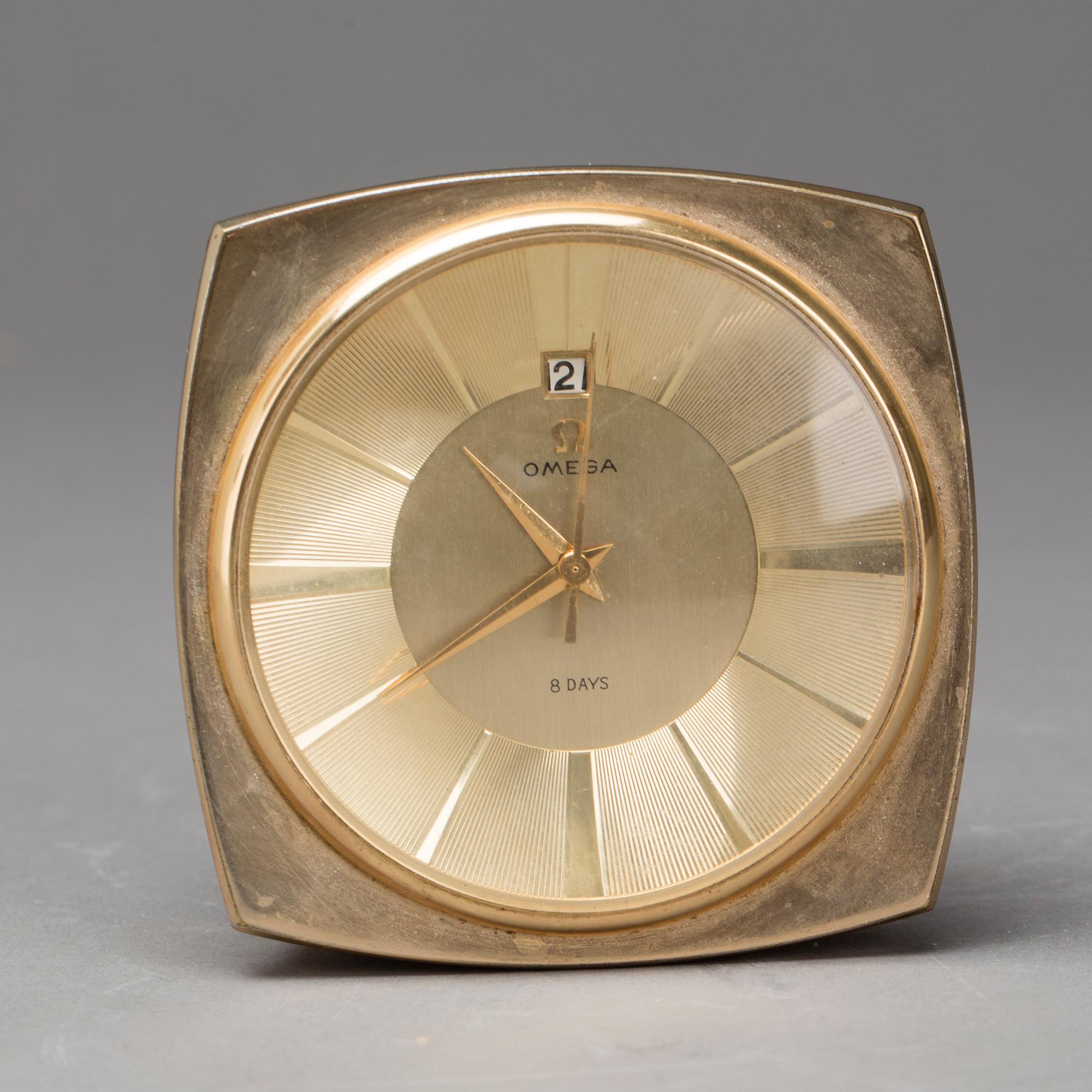 Omega 8 days table clock top
