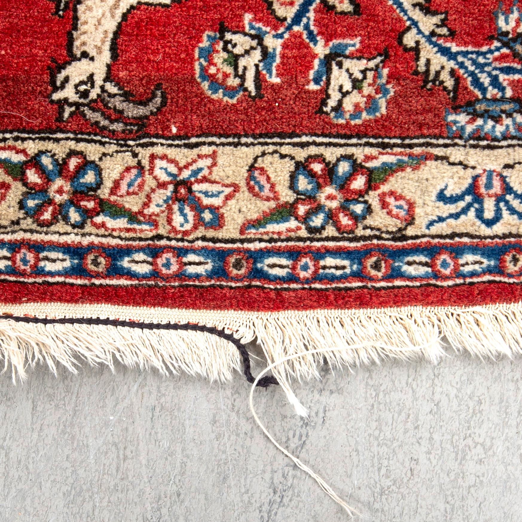 Carpet, Gohm, semi-antique, 238 x 142 cm.