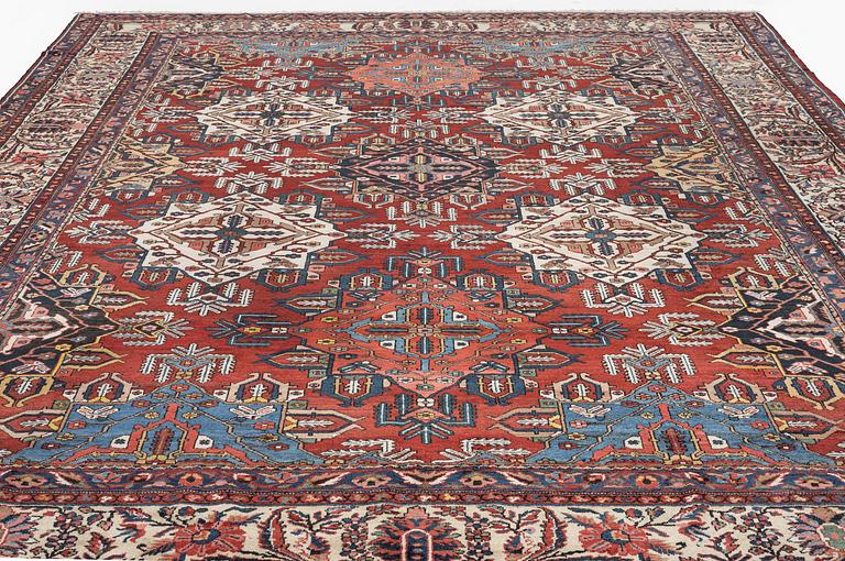 A semi-antique Shalamzār, Chahar Mahal & Bakhtiari area, northwestern Persia (Iran), c. 500 x 379 cm.