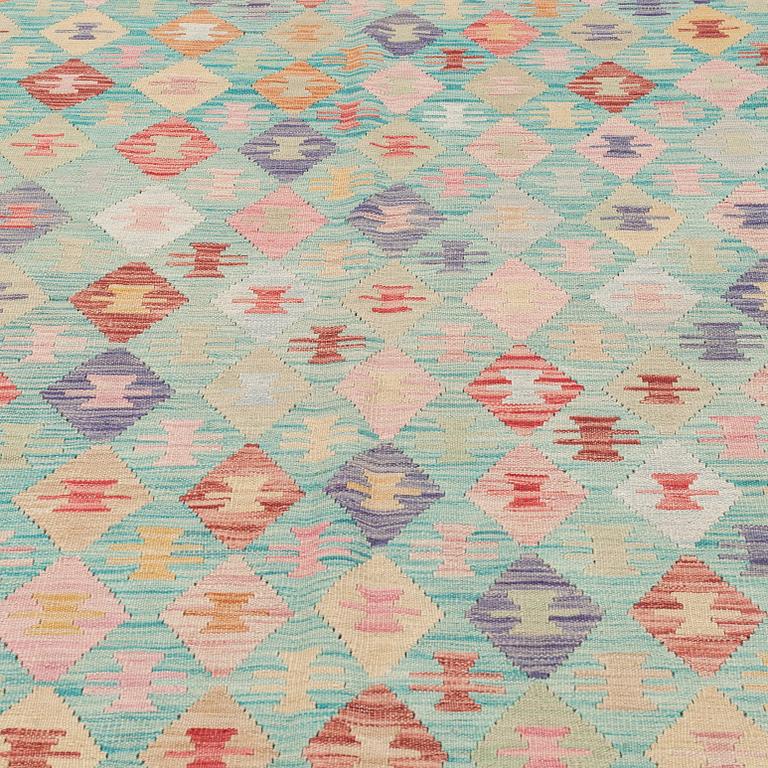 KELIM, orientalisk, ca 340 x 260 cm.
