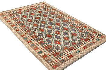 Matta, Kelim, ca 309 x 196 cm.