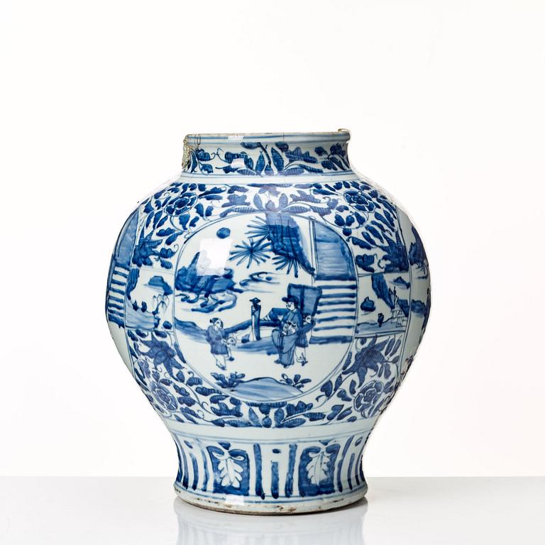 A large blue and white jar, Ming dynasty (1368-1644).