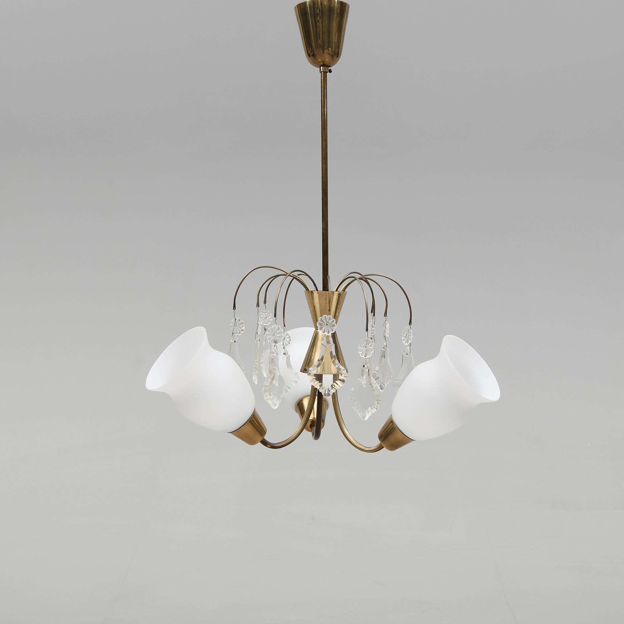 TAKLAMPA, Idman, 1900-talets mitt, höjd 67 cm.