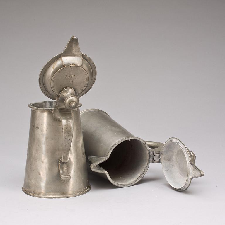 SKÄNKSTOP, 2 st. Tenn, svenska mästare. 1800-tal.