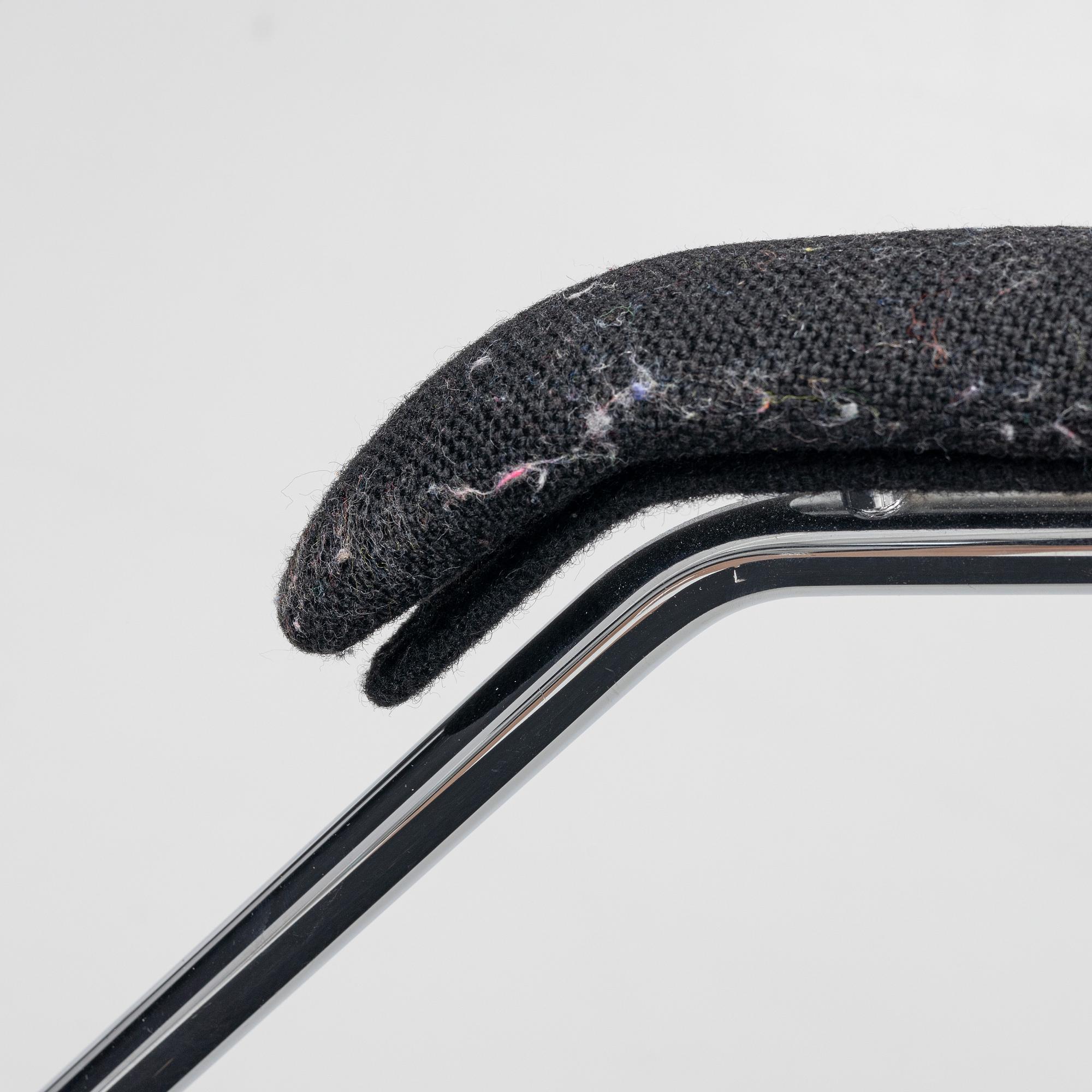 Arne Jacobsen, karmstolar, 4 st, "Sjuan", Fritz Hansen, 2000-tal.