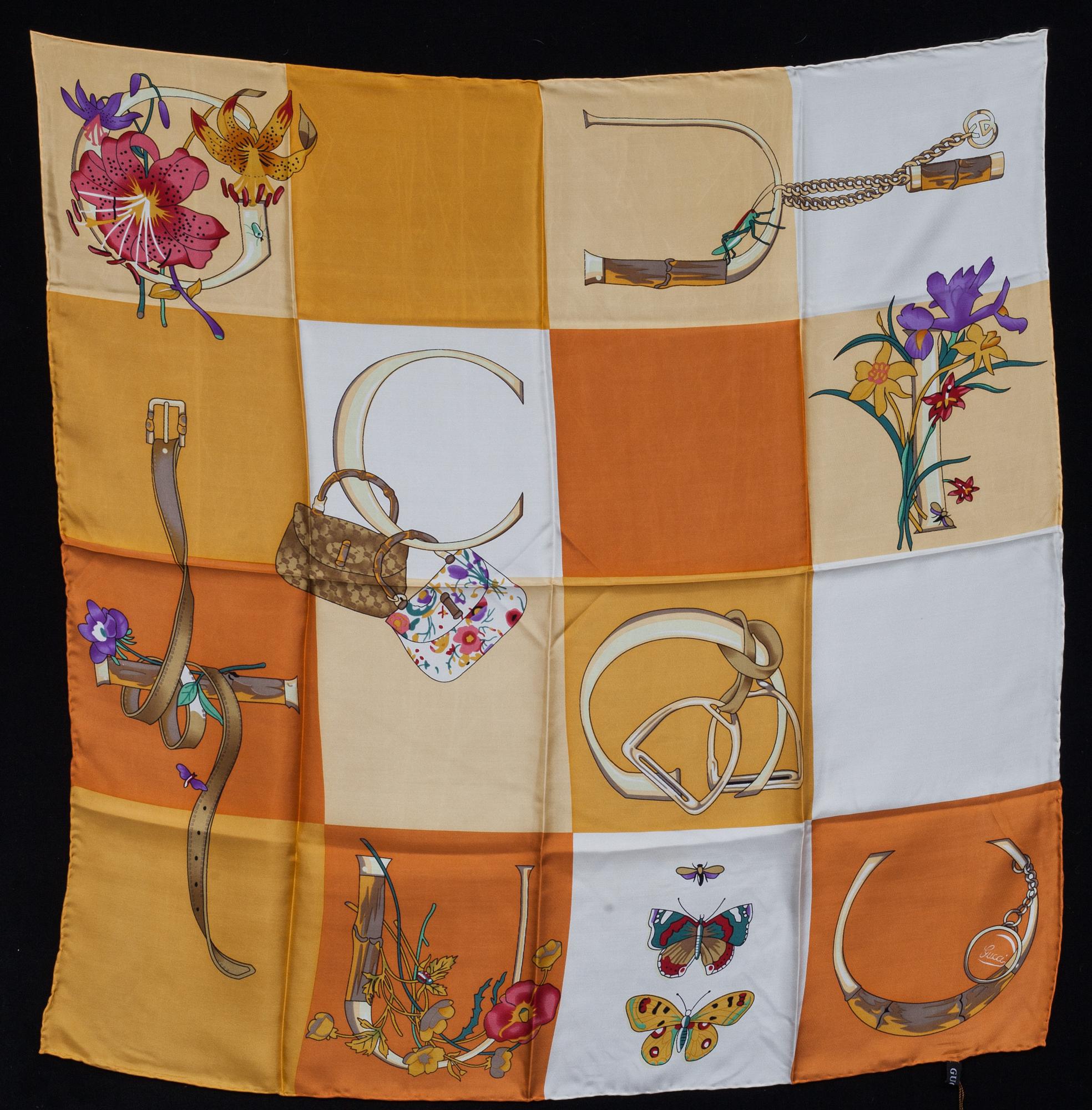 SCARF, Gucci.