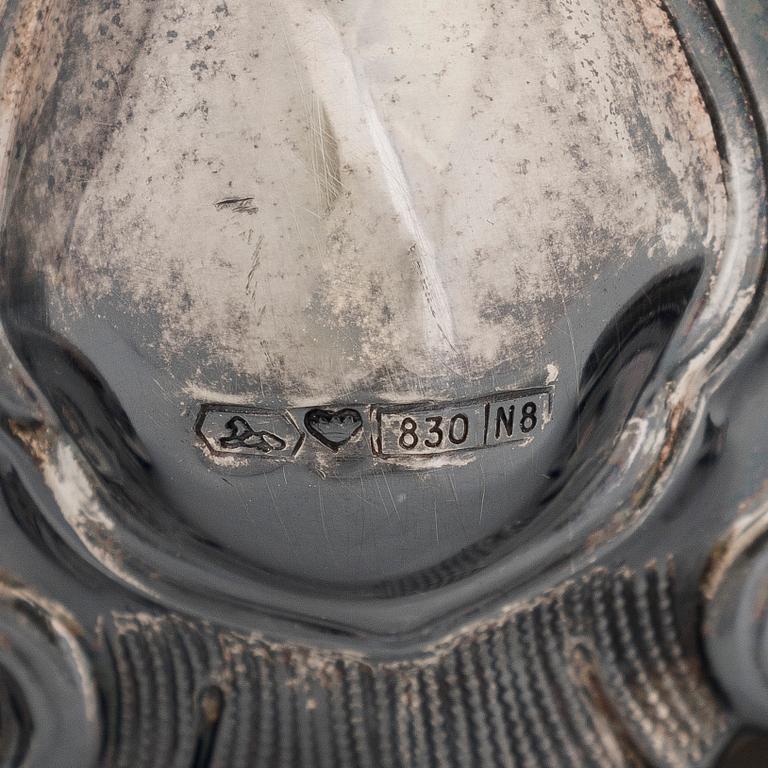 Kynttelikkö, hopea, Kultakeskus, Hämeenlinna 1990.