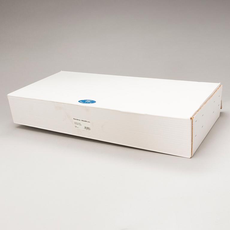 INKERI LEIVO, A ceramic "Gardena" leaf platter, Pro Arabia Art, Finland. Design 2002.