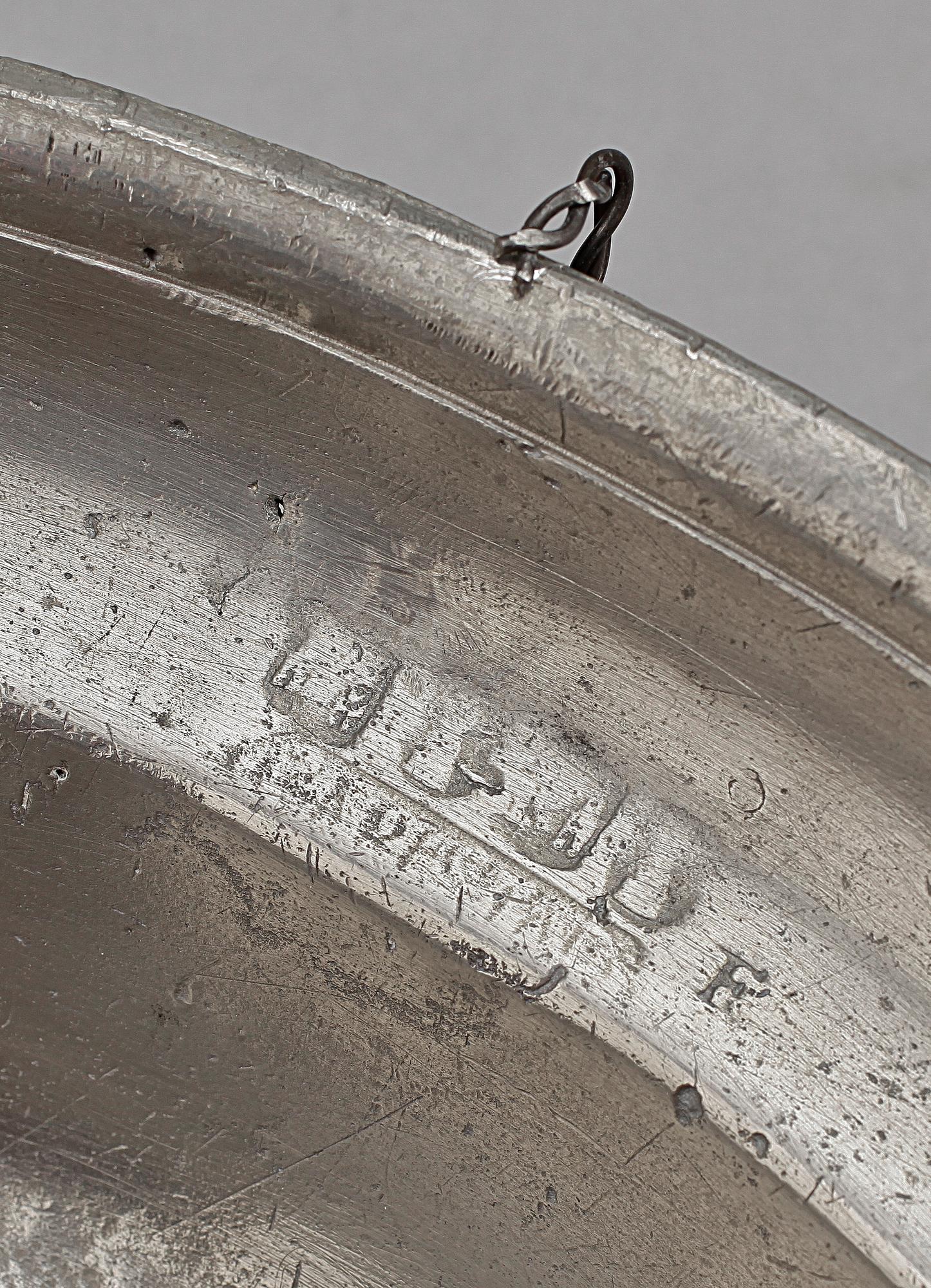 FAT, 3 st, tenn, bland annat troligen Lars Berg, Karlstad, 1747.