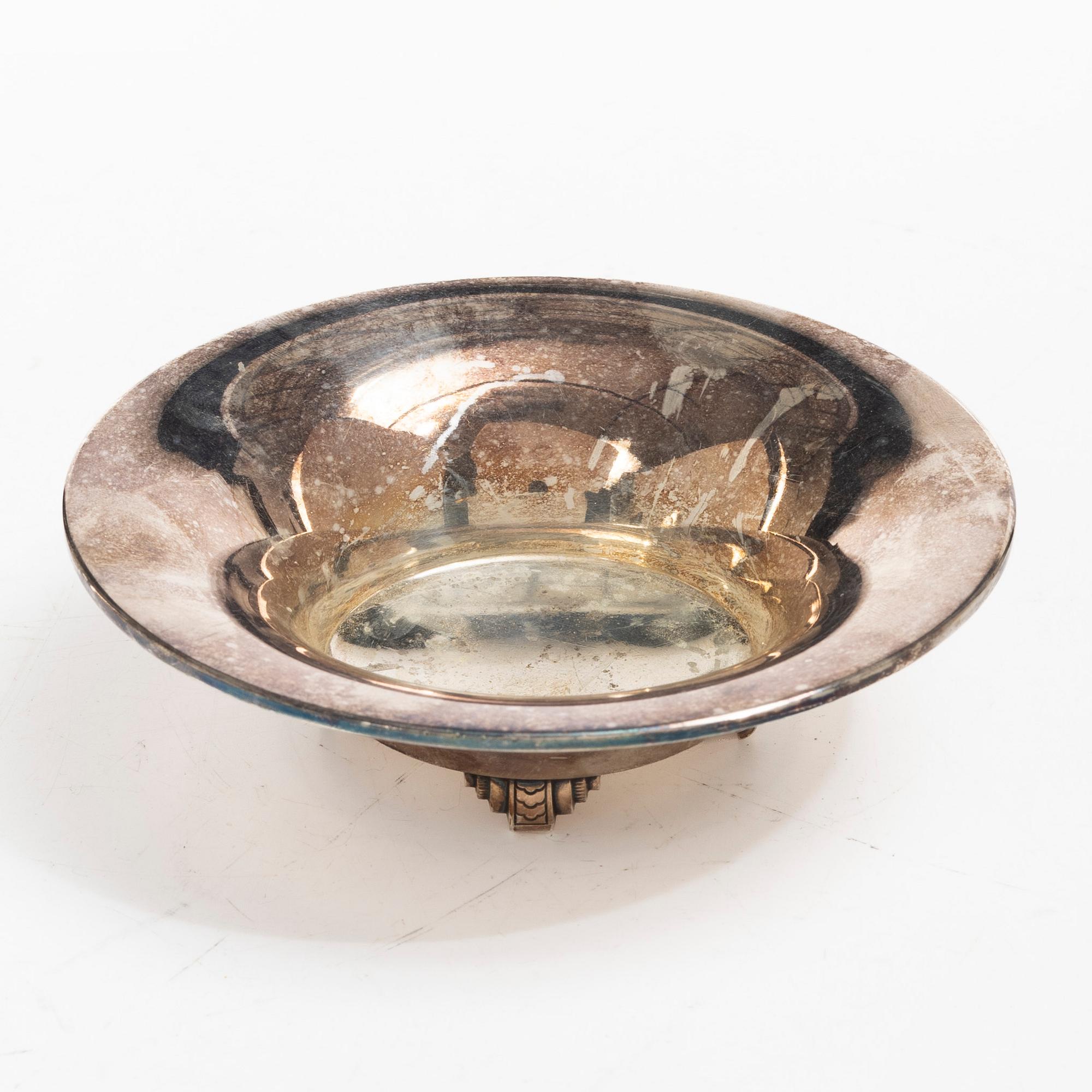Bowl and dish, silver, Norway, first half of the 20th century.
