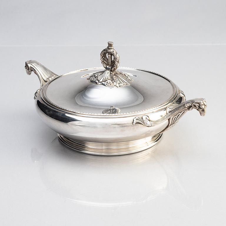 A Swedish silver bowl, mark of W.A. Bolin, Stockholm 1919.