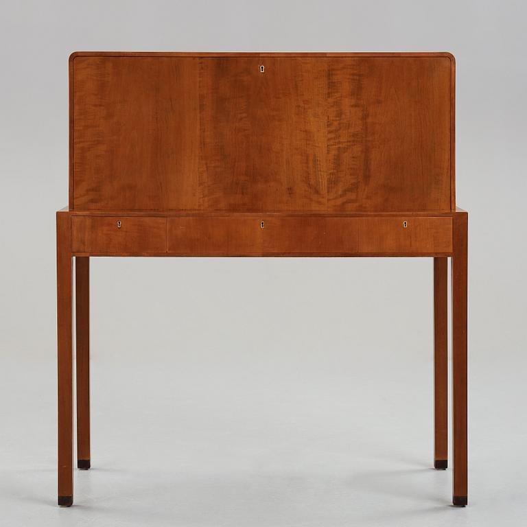 Axel Larsson, sekretär, snickarmästare A. Th. Olsson för Stockholms Hantverksförening, 1930-tal.