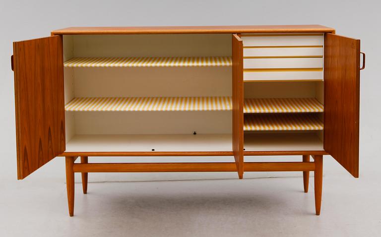 SIDEBOARD, Bertil Fridhagen, Bodafors, 1959.