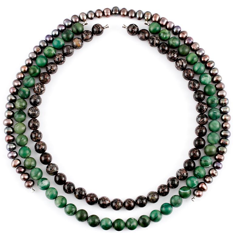 COLLIER, 3 st, odlade pärlor, malakit samt sten, Ole Lynggaard, Danmark.