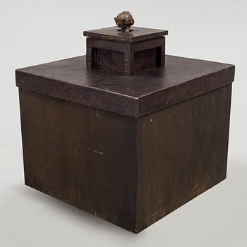 LISS ERIKSSON, a bronze sculpture "Foire du Trone", signed and numbered I/V, fonderi Godard Paris.