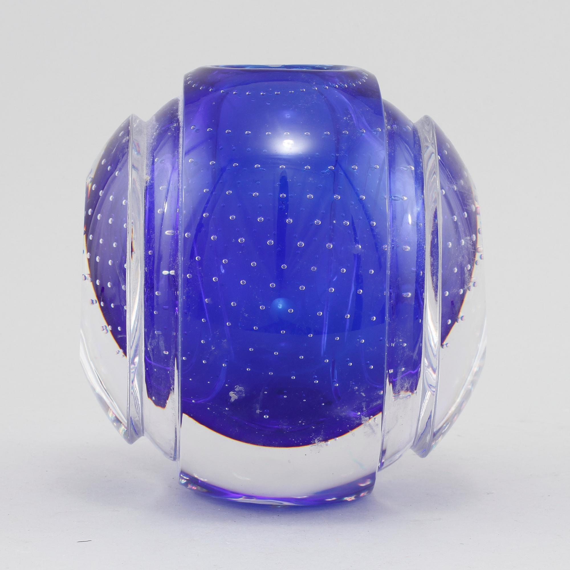 VAS, glas, Erika Lagerbielke, Orrefors Studio, 1999.