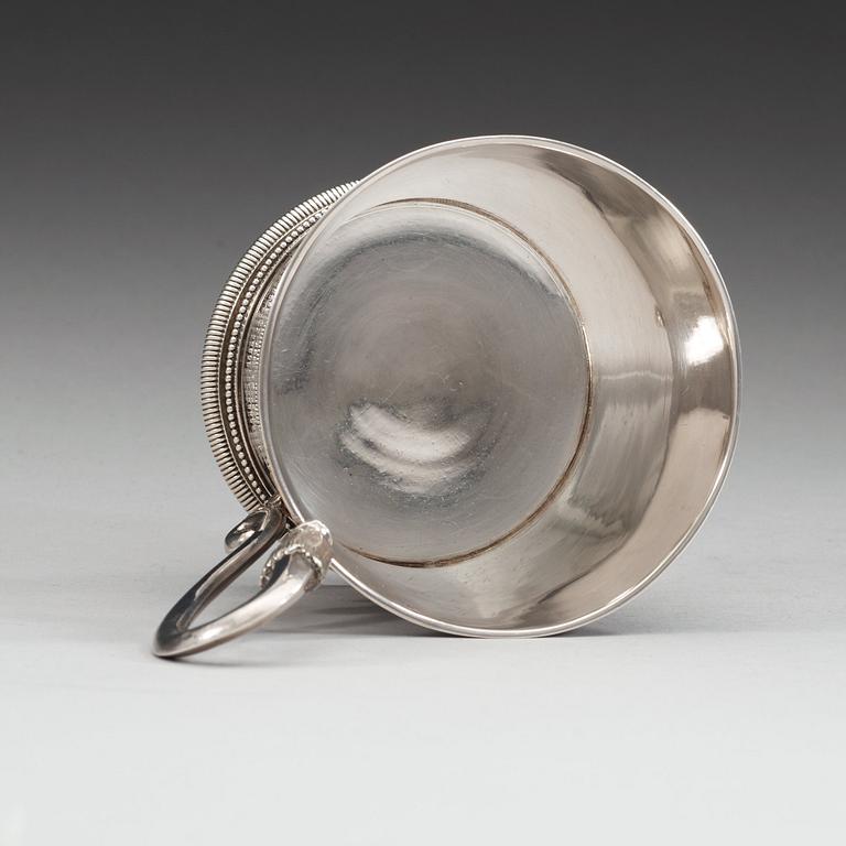 A French late 18th century cup, makers mark of Marie-Joseph-Gabriel Genu, Paris. Directoire.