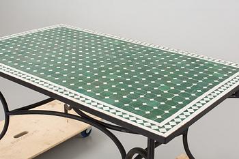 BORD/TRÄDGÅRDSBORD modern tillverkning Marocko.