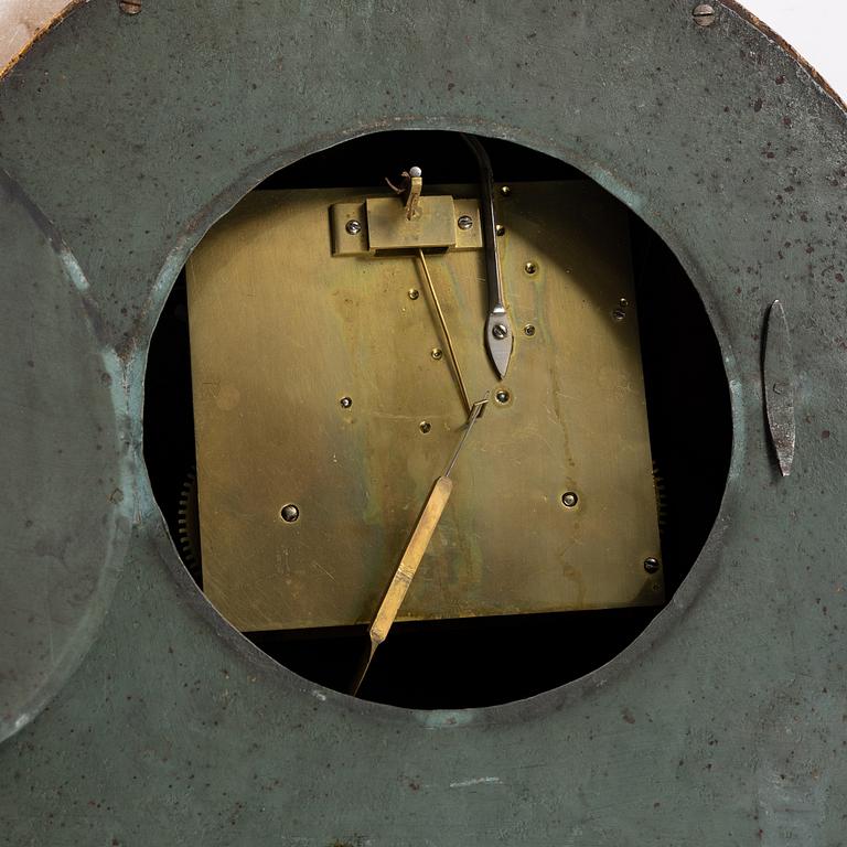 Wall-mounted clock, gilt, dial signed Wilhelm Pauli, Stockholm (active 1795–1816).