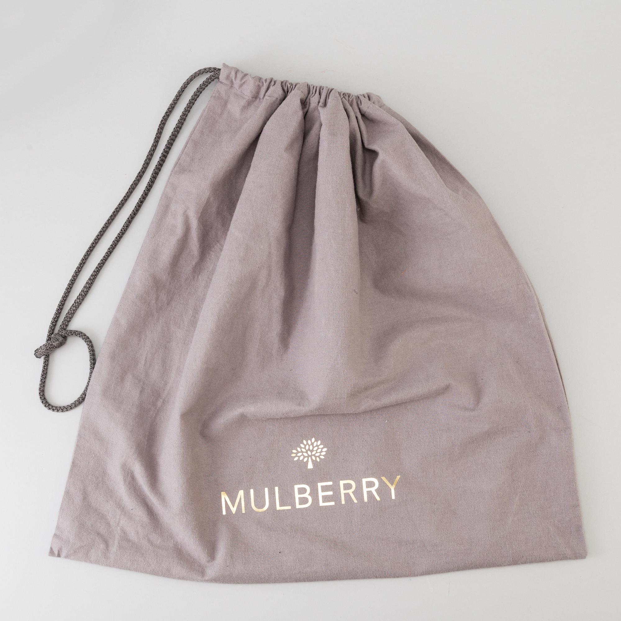 A Mulberry "Anthony Messenger Black" shoulder bag.