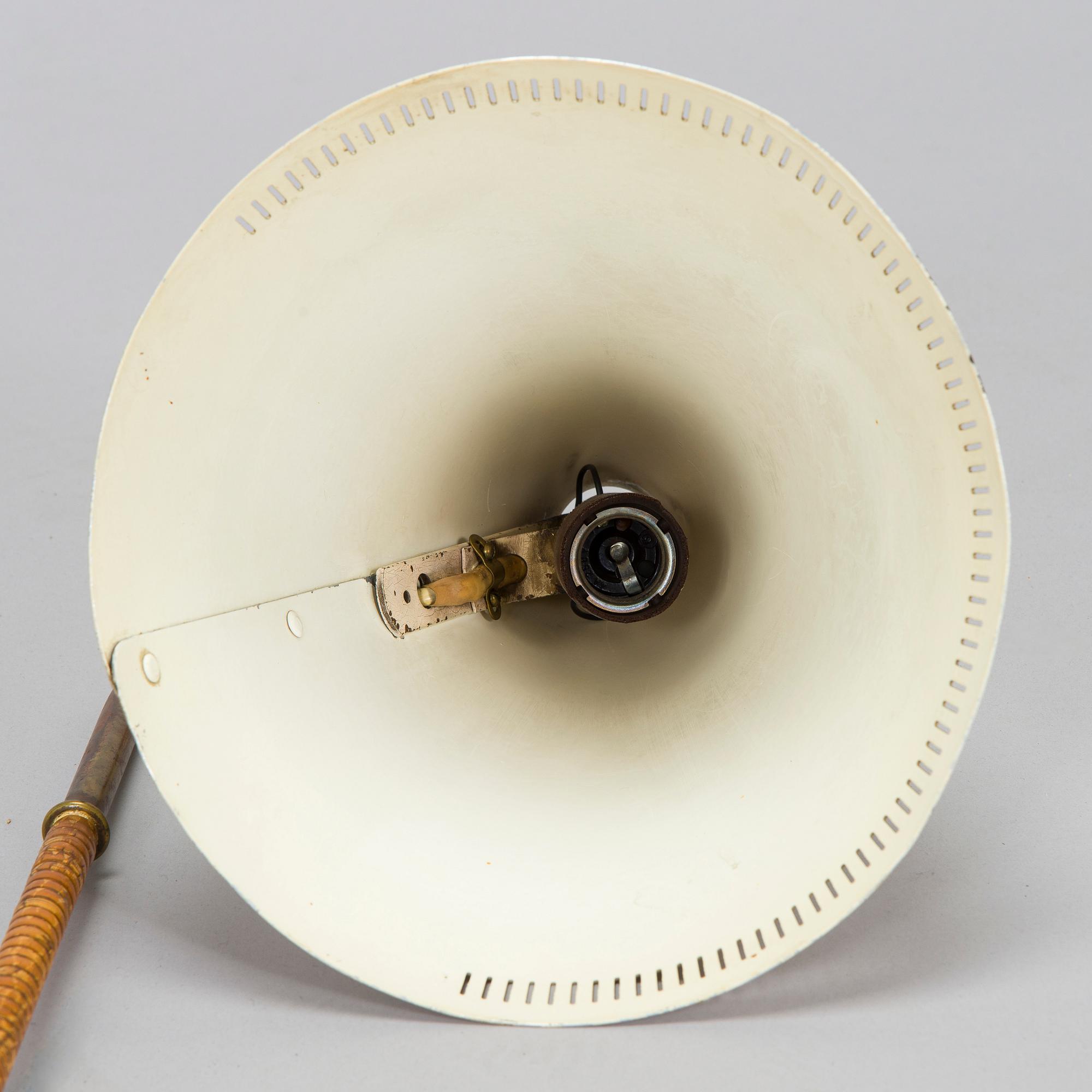 Paavo Tynell, golvlampa, modell K10-10,Taito/ Idman, 1900-talets mitt.