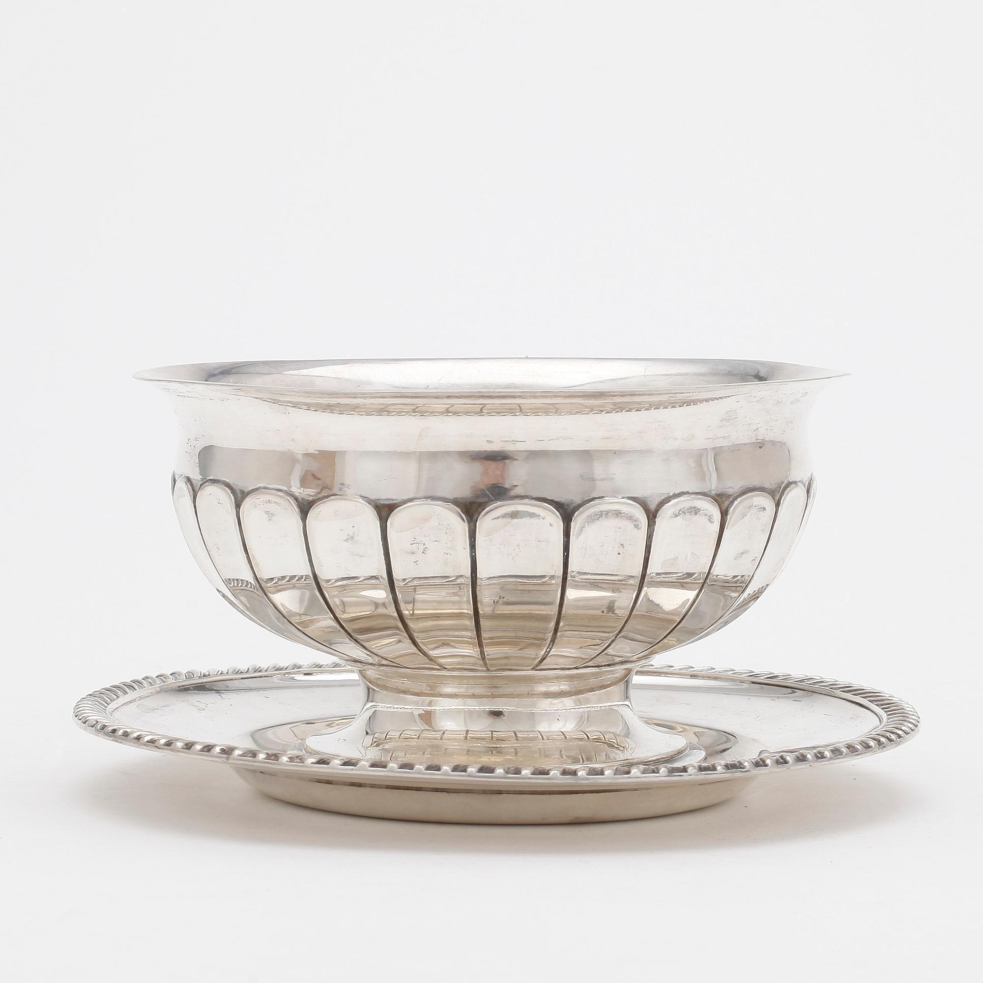 SÅSSKÅL, silver, Svea Svensson, Stockholm, 1910. Vikt ca 366g.