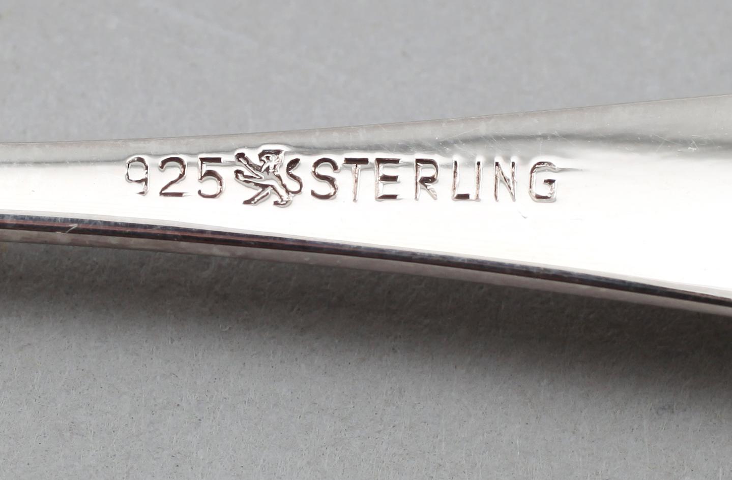 MOCKASKEDAR, 34 st, silver, Deylhe, Tyskland, svenska importstämplar. Vikt ca 335 g.
