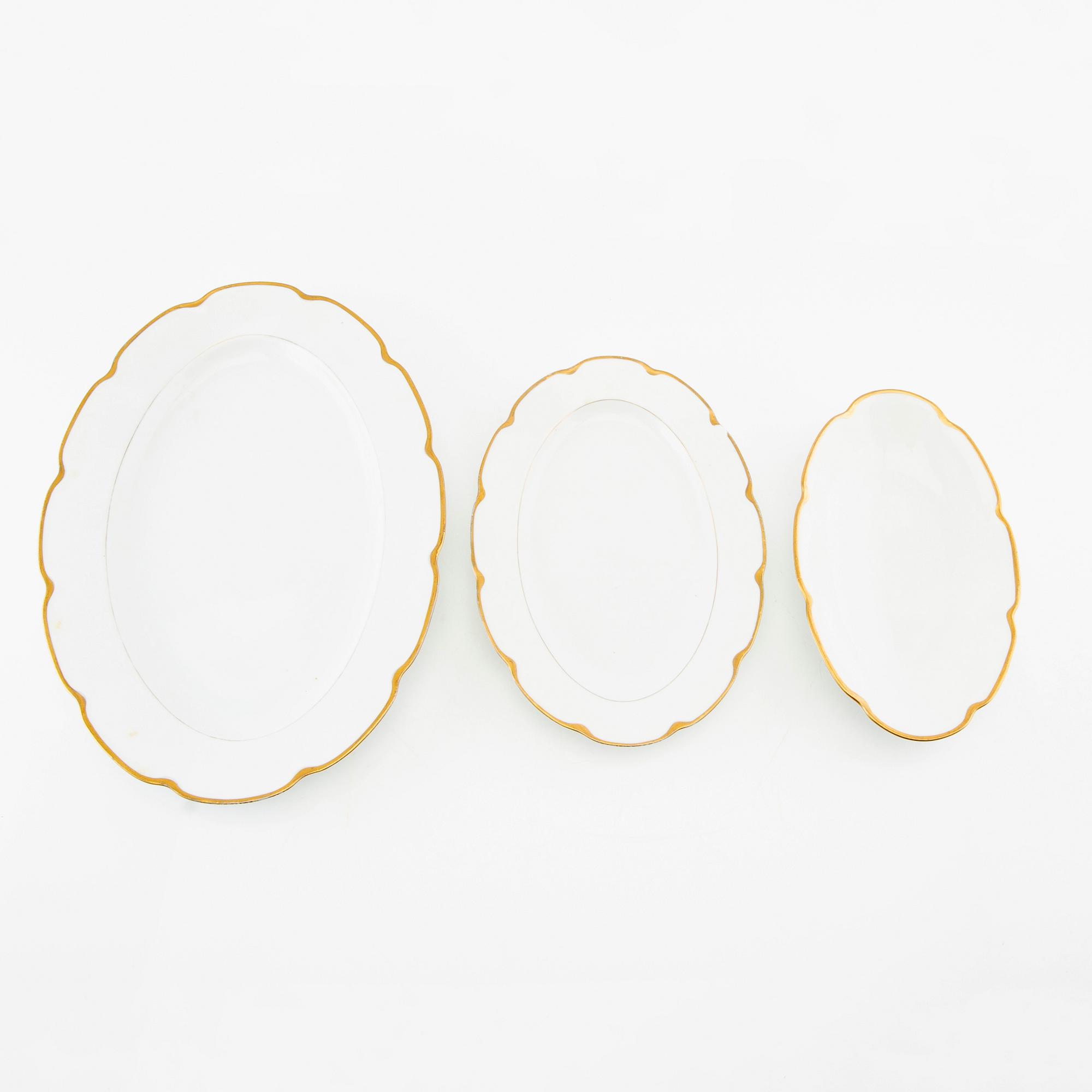 Service for 100 persons, Rosenthal, first half of the 20th century porcelain.