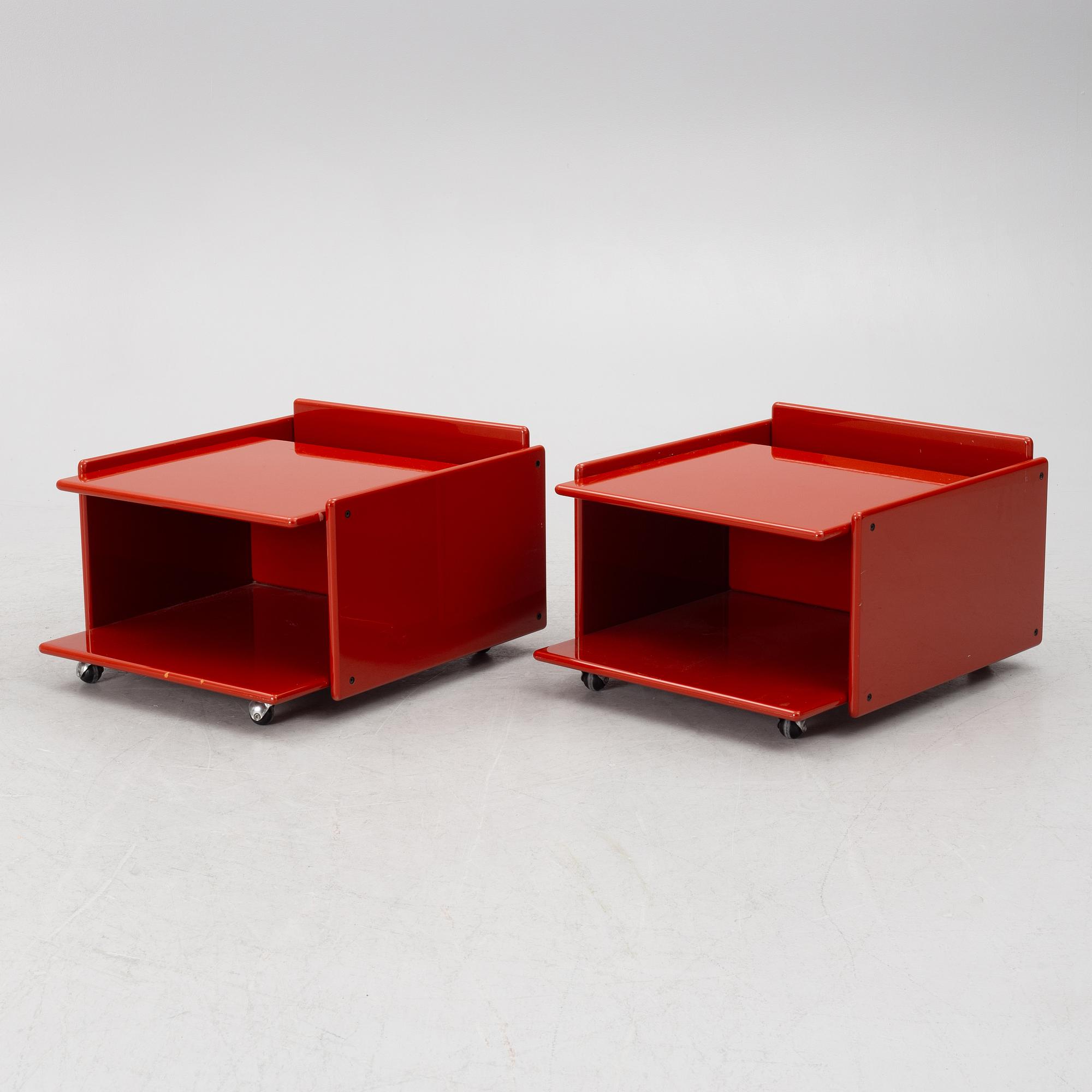 Kazuhide Takahama, A pair of side tables, Simon International, end of the 20th century.