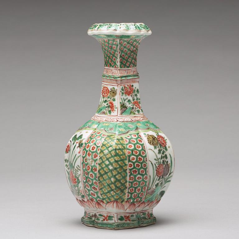 KANNA, porslin, Qingdynastin, Kangxi (1662-1722).